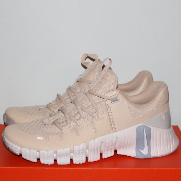 Nike Free Metcon 5 Training Shoes Womens 9.5 Sanddrift Phantom - Picture 2 of 7